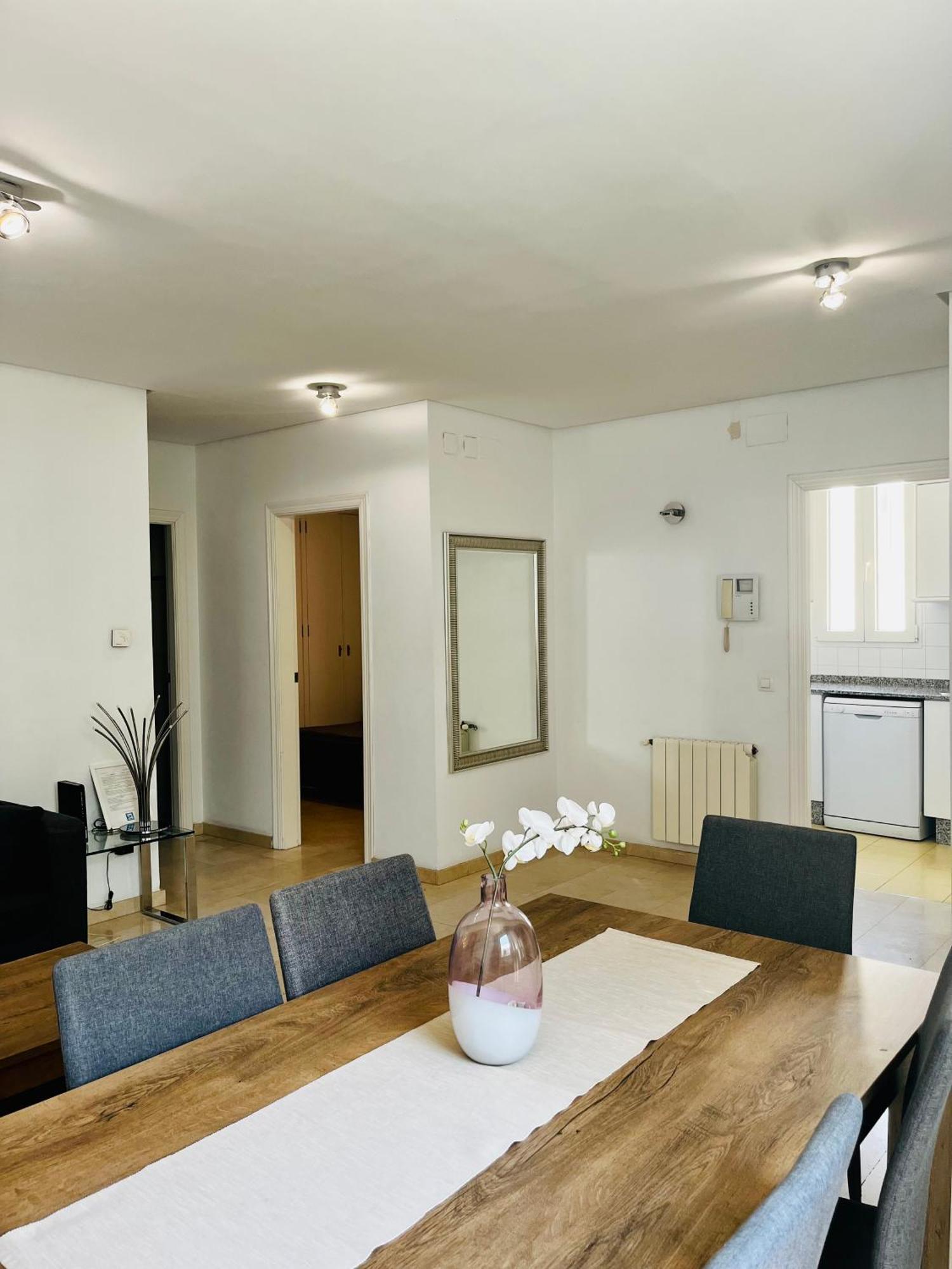 Travel Habitat Atico Calle Comedias Apartment Valencia Exterior photo