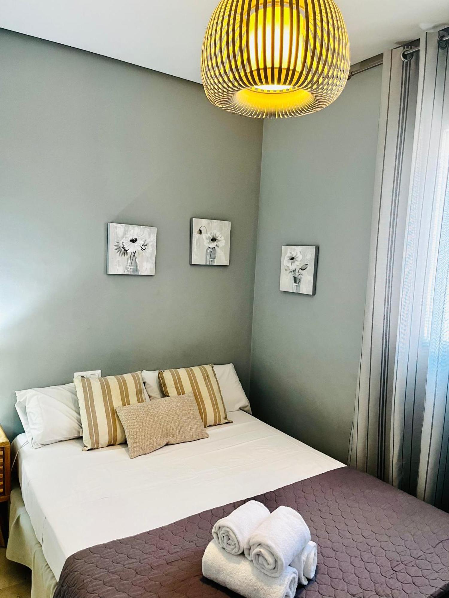 Travel Habitat Atico Calle Comedias Apartment Valencia Exterior photo